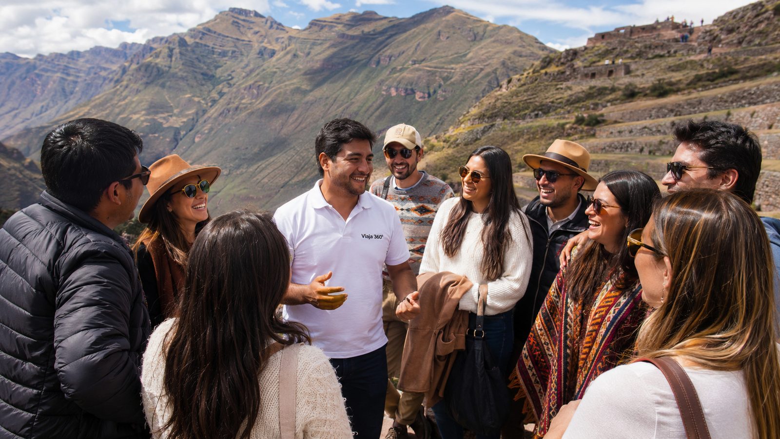 Grupo Viaja 360° en el Valle Sagrado, Perú